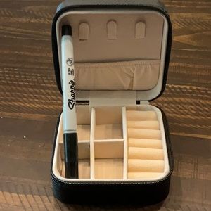 FREE w/$25 purchase Travel jewelry box, 4” square. Unisex